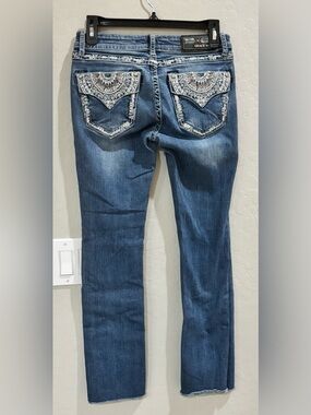 Grace In LA Jeans Women 26 Embellished Faux Flap Pockets Raw Frayed Hem Stretch